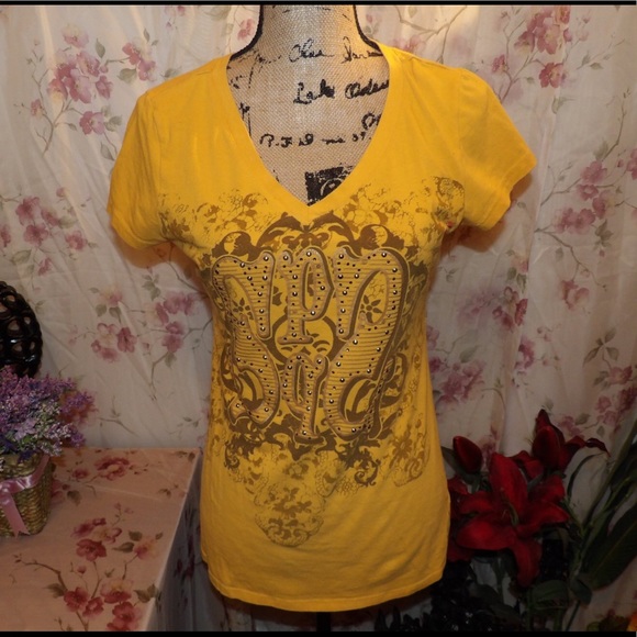 South Pole Tops - 🌻5 for 25.00 South Pole yellow T